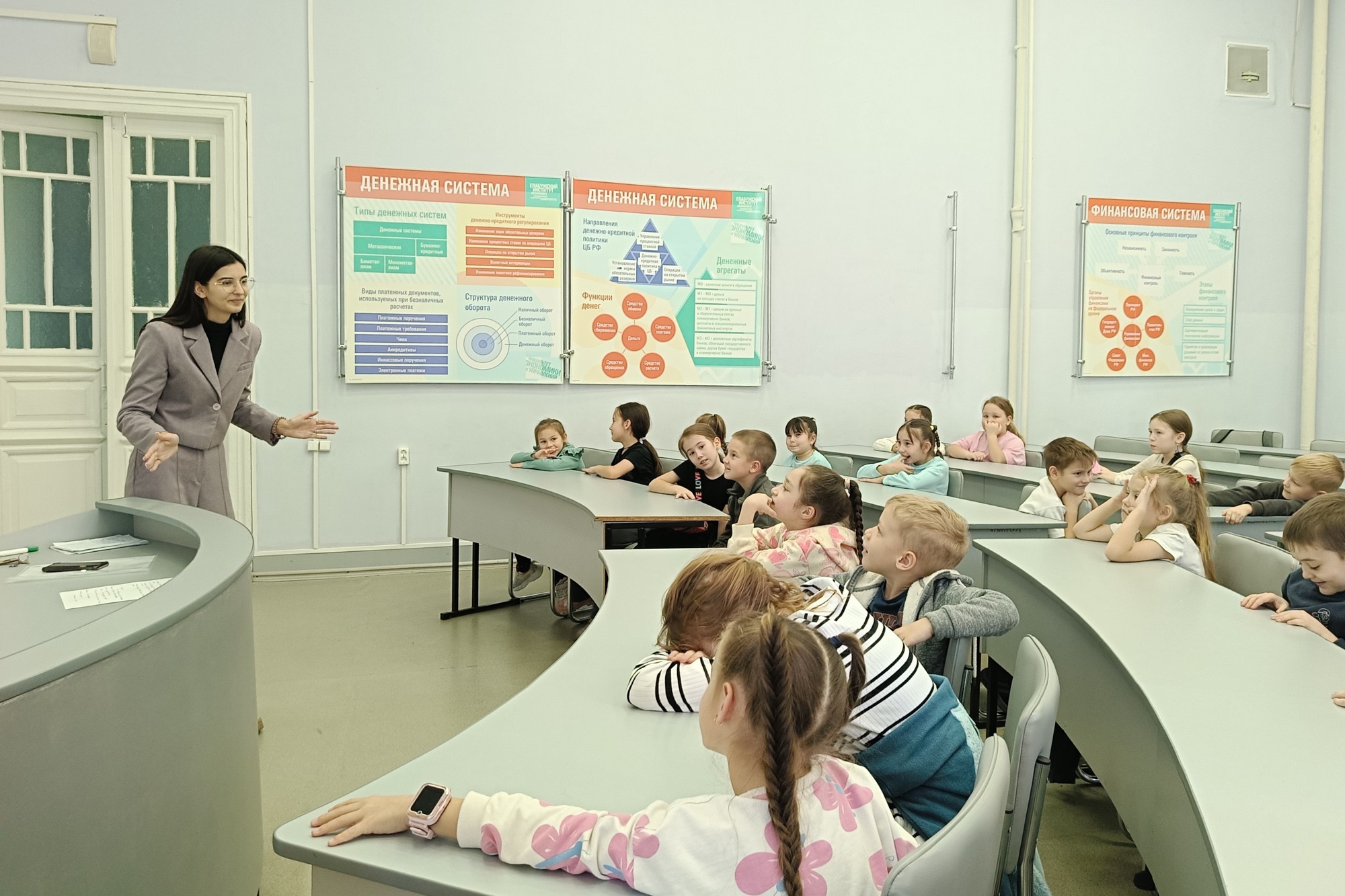 'Детский университет': в Елабужском институте КФУ открылся новый сезон 'Детский университет': в Елабужском институте КФУ открылся новый сезон