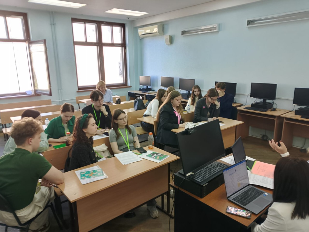 Профессиональный фестиваль студентов-переводчиков и преподавателей ВШИЯиП Профессиональный фестиваль студентов-переводчиков и преподавателей ВШИЯиП