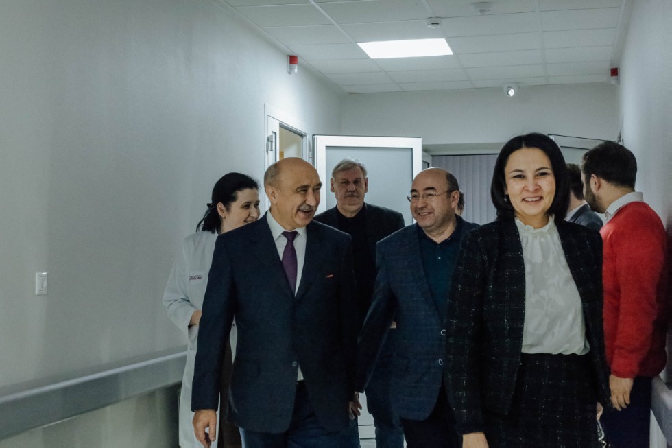 EduTech and new University Clinic facilities showed to the Board of Academics EduTech and new University Clinic facilities showed to the Board of Academics