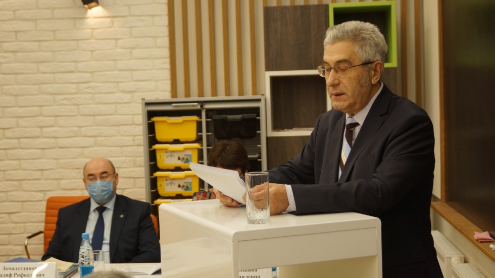 �������� ������������� ������-������������ �����������, ����������� 100-����� �� ��� �������� ��������� ��� ���������