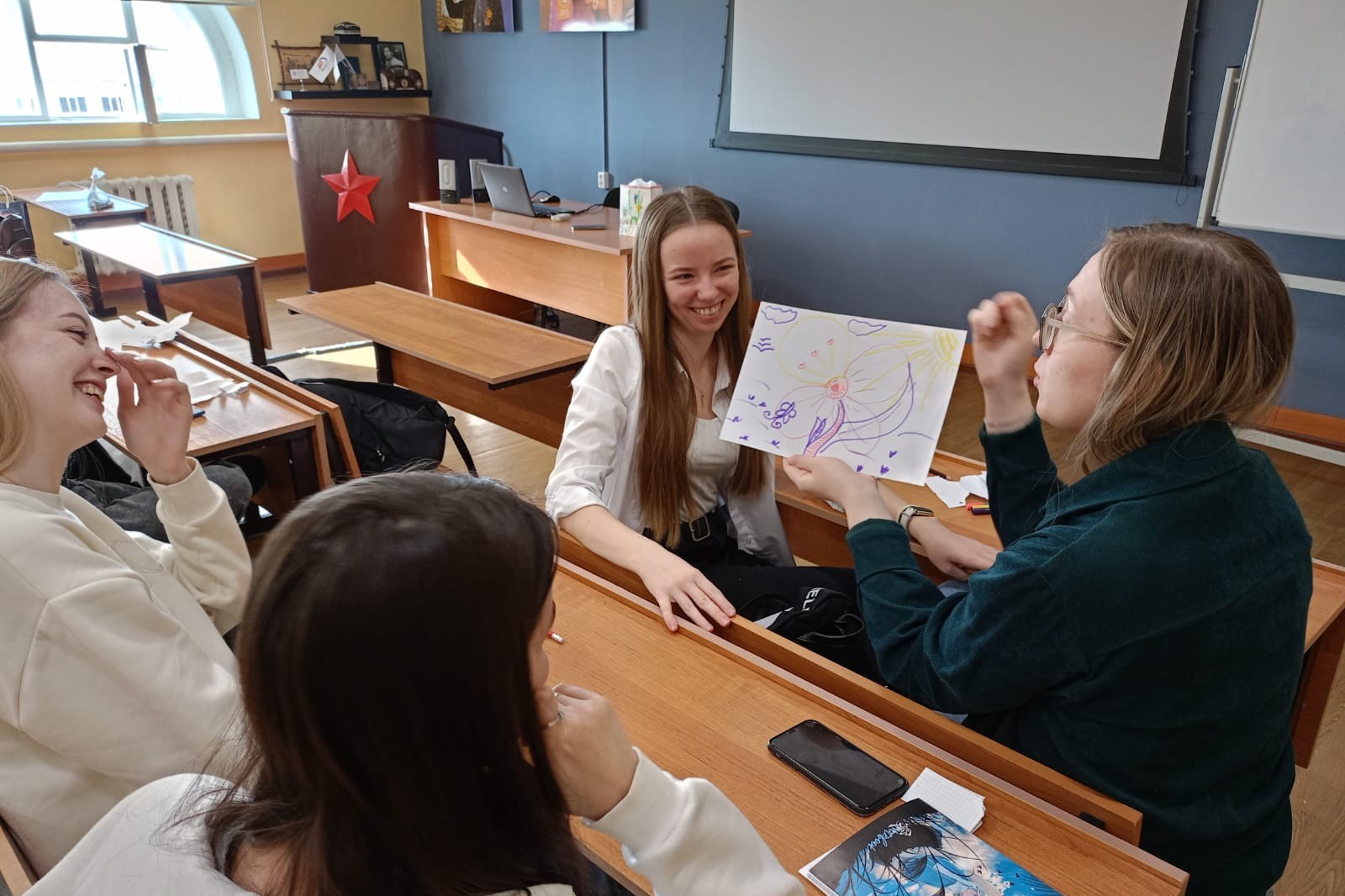 Прошел кураторский час 'Конструктивное разрешение конфликтов в студенческой среде' Прошел кураторский час 'Конструктивное разрешение конфликтов в студенческой среде'