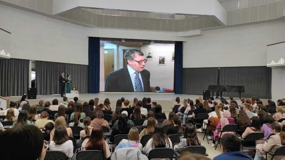 Шигъри сүзем минем ? саф тылсымым... Шигъри сүзем минем ? саф тылсымым...