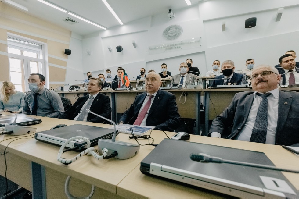 Minister of Oil of Iraq visited Kazan University ,Iraq, IGPT, IC