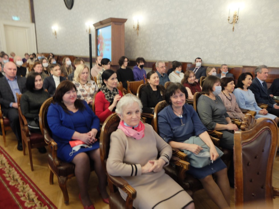 ����������� ����� ������ 8 �����.