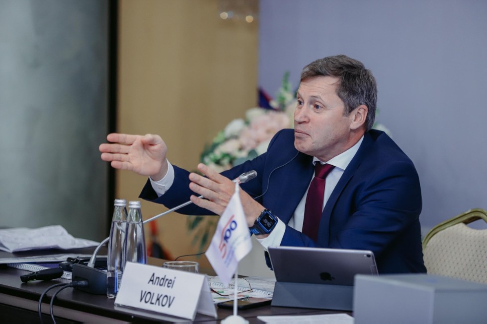 Kazan University presented its roadmap for 2020 ? 2024 at a Project 5-100 meeting in Moscow