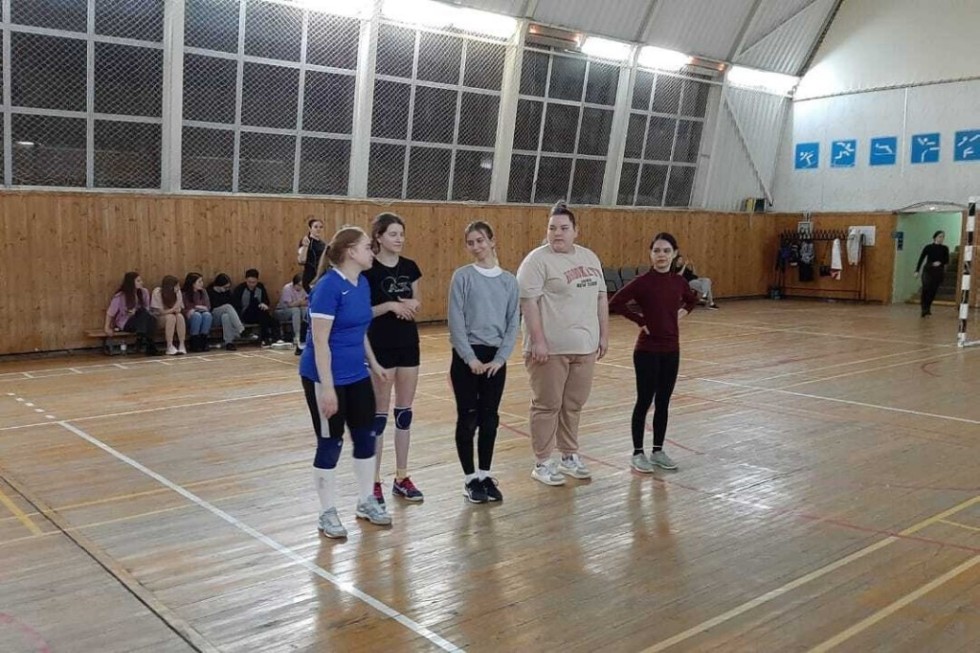 Первенство среди женских команд отделений ЕИ КФУ по волейболу ,Елабужский институт КФУ
