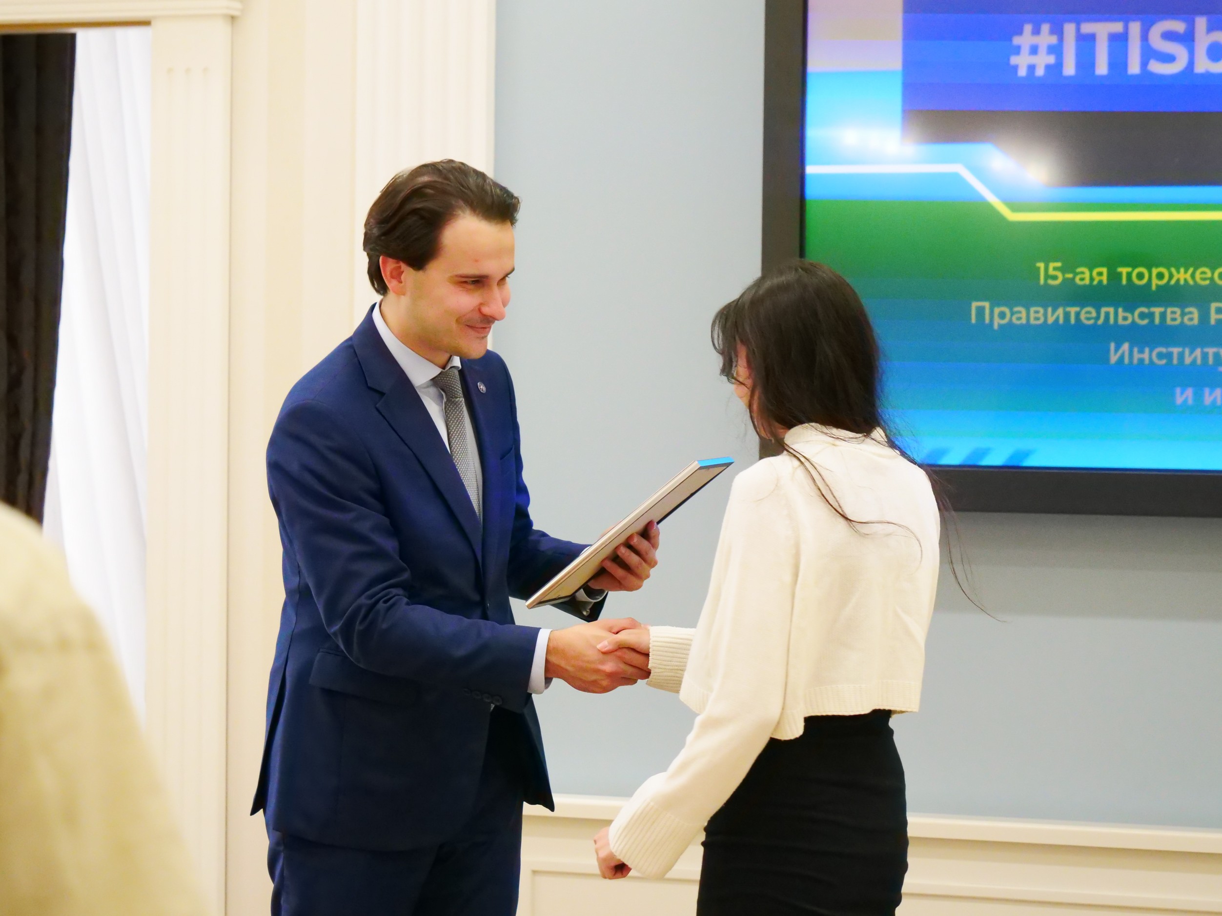 � ��� ������ 15-�� ��������� ��������� �������� ������� ������������� ���������� ���������