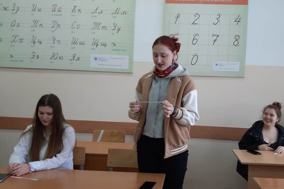 Национально-культурные особенности чаепития студенты обсудили с куратором Национально-культурные особенности чаепития студенты обсудили с куратором