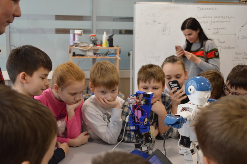 ����������� 4 ������ �������� �19 �������� ���������� �������� � ���������-������������ ������ ���