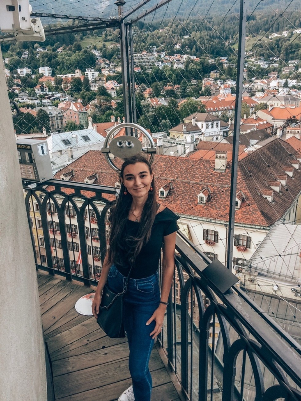 ������-�������-������