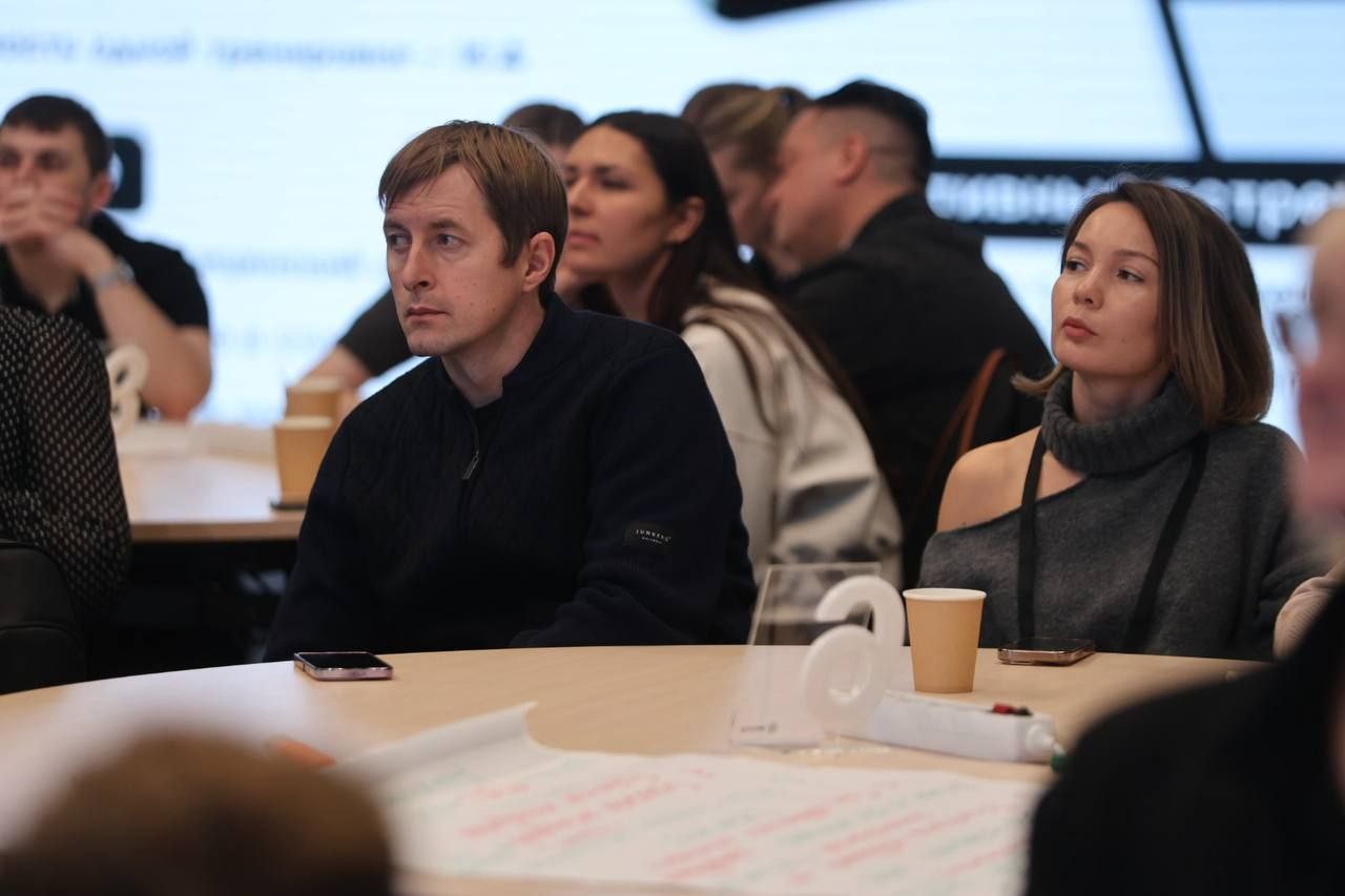 В Салехарде эксперты из 21 региона разработали дорожные карты для подготовки кадров по работе с молодёжью В Салехарде эксперты из 21 региона разработали дорожные карты для подготовки кадров по работе с молодёжью