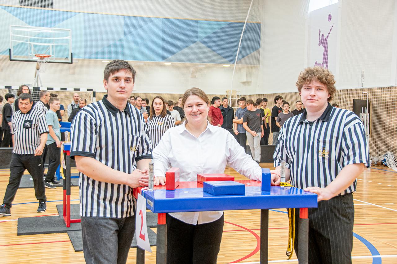 ПЕРВЕНСТВО И ЧЕМПИОНАТ ГОРОДА КАЗАНИ ПО АРМРЕСТЛИНГУ ПЕРВЕНСТВО И ЧЕМПИОНАТ ГОРОДА КАЗАНИ ПО АРМРЕСТЛИНГУ