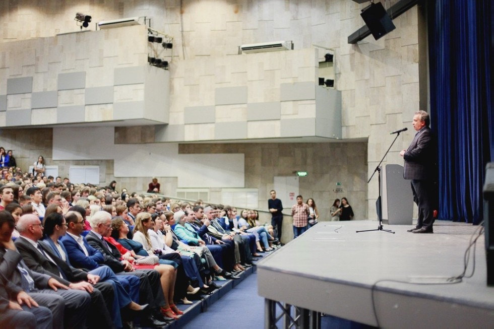 � ����� ��� �����������: � ������ ��������� � ��������� ��������