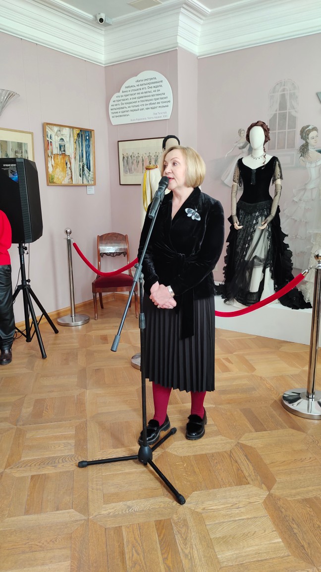 Вальс жизни в доме Левушки Толстого Вальс жизни в доме Левушки Толстого