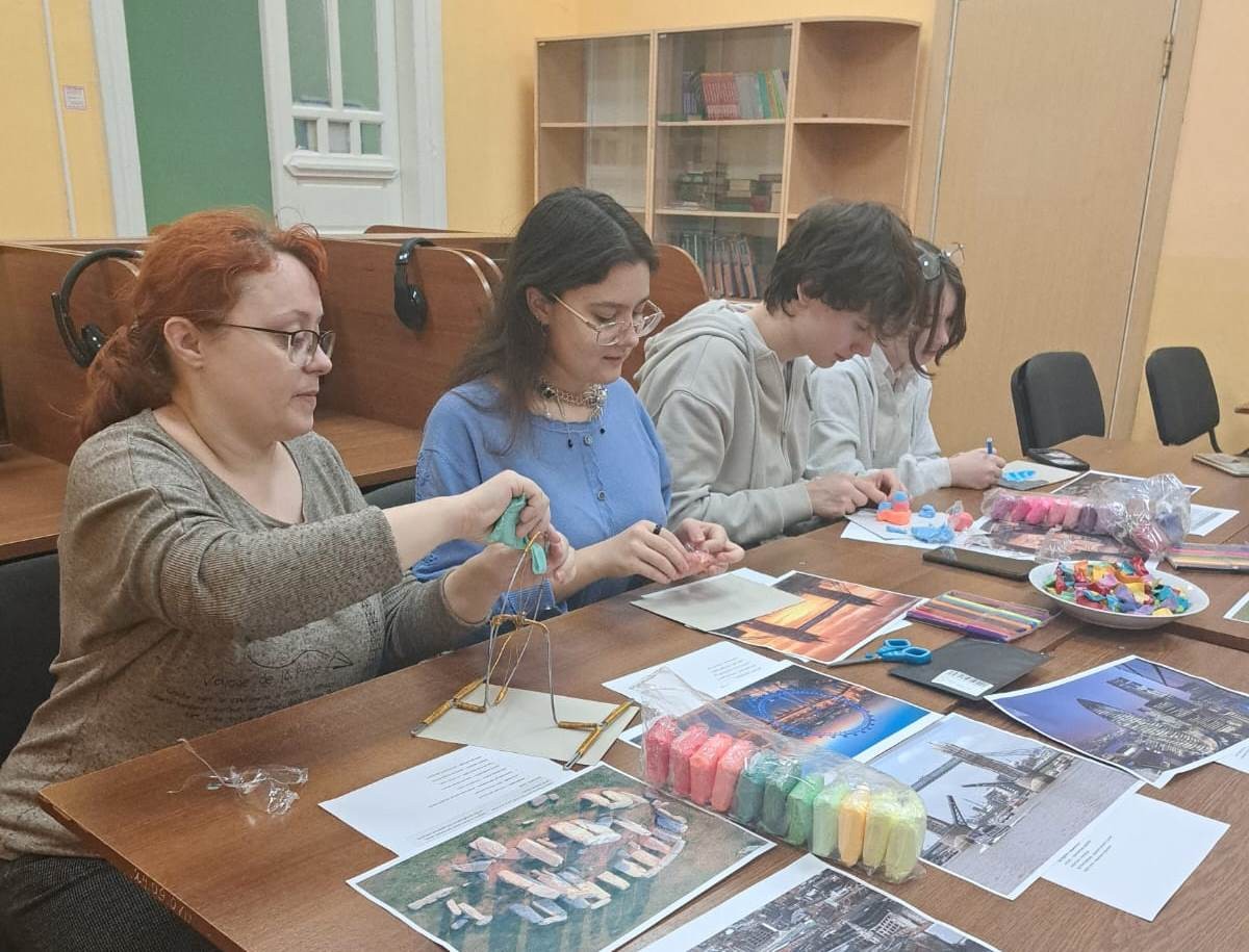 ������ ������-����� '��������� ��������: ��������������������� �� ������'