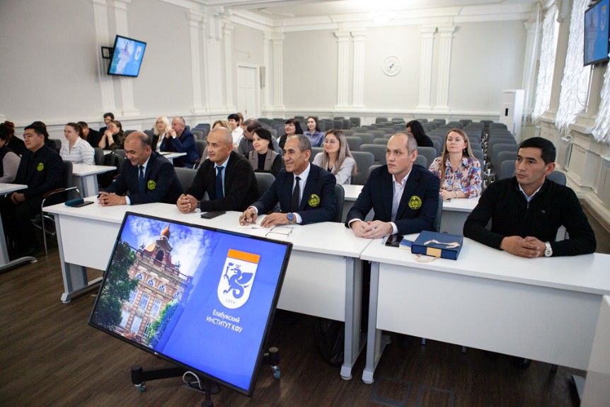 Преподаватели Гулистанского государственного педагогического института обучаются в ЕИ КФУ Преподаватели Гулистанского государственного педагогического института обучаются в ЕИ КФУ