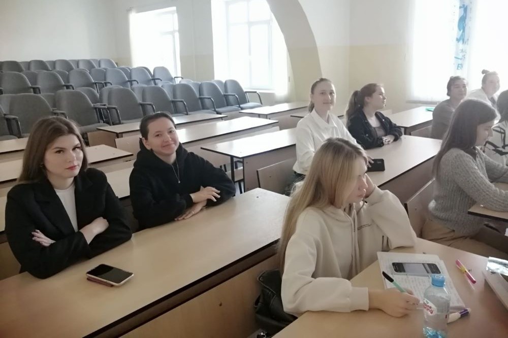 Со студентами отделения психологии и педагогики Розалия Миннуллина провела беседу по теме: 'Экстремизм в молодежной среде: состояние, причины и предупреждение' Со студентами отделения психологии и педагогики Розалия Миннуллина провела беседу по теме: 'Экстремизм в молодежной среде: состояние, причины и предупреждение'