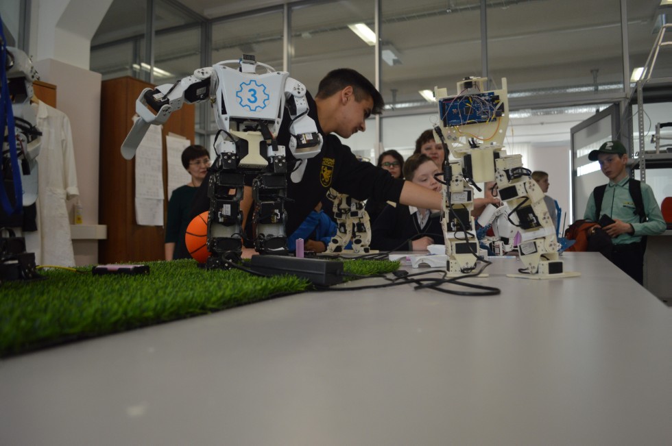 ����� ��������� ���� ������������� 