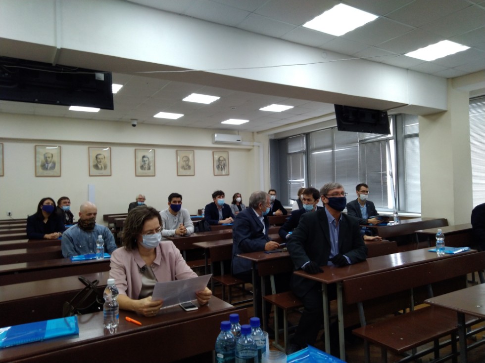 Семинар по программе магистратуры 'Геометрия и ее приложения' Семинар по программе магистратуры 'Геометрия и ее приложения'