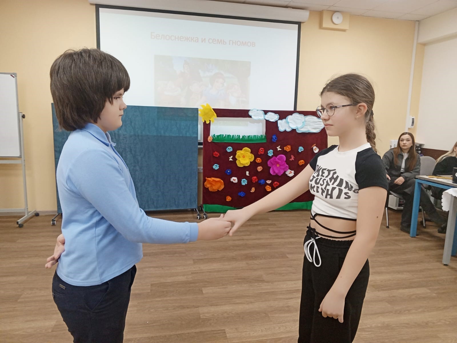 Генеральная репетиция двух спектаклей детского театра 'Радуга' прошла успешно! Генеральная репетиция двух спектаклей детского театра 'Радуга' прошла успешно!