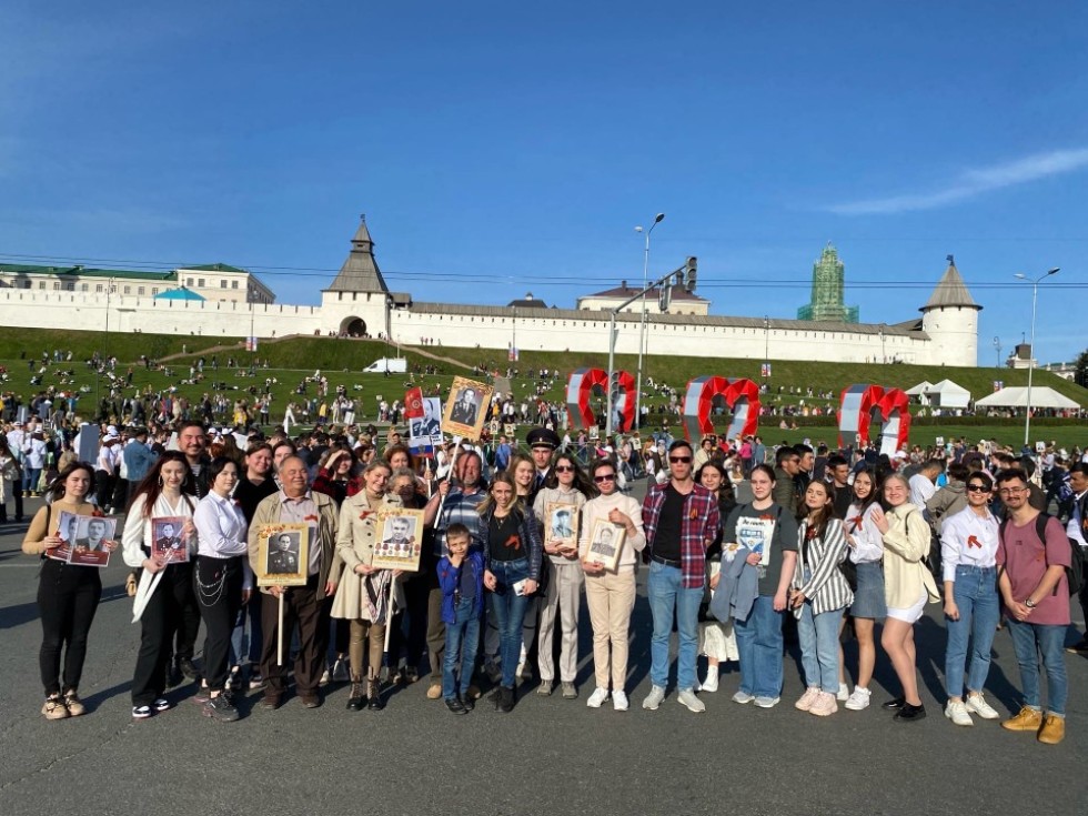 Сотрудники и студенты Института приняли участие в акции  ,ИДИПИ, День Победы, Бссмертный полк, 9 мая