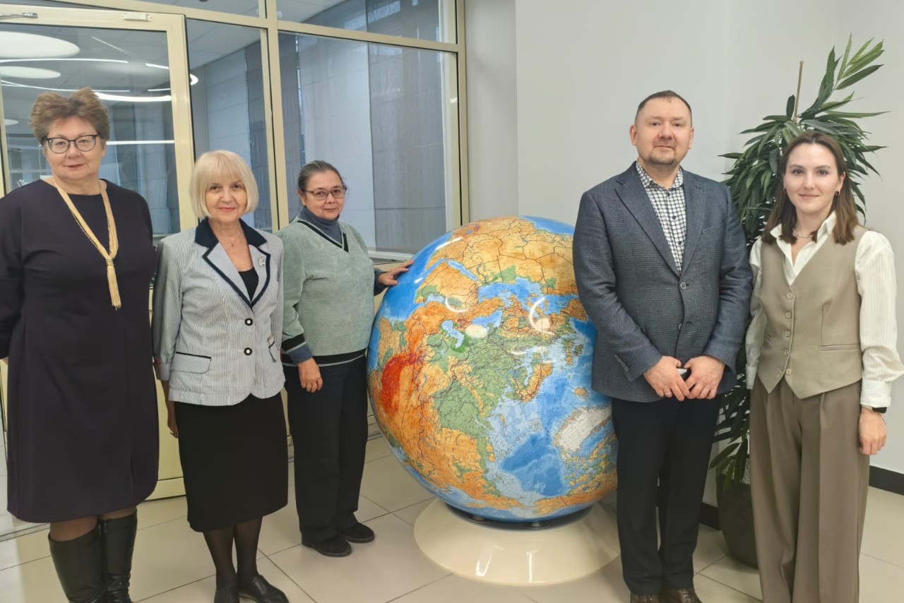 V ������������� ���������� ������-��������������� �����-�������