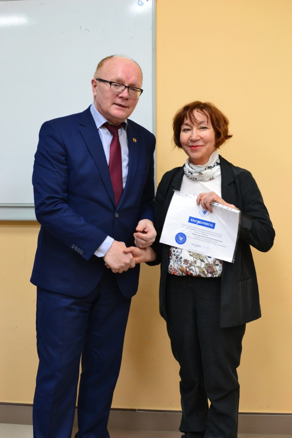 ������ ����� ����