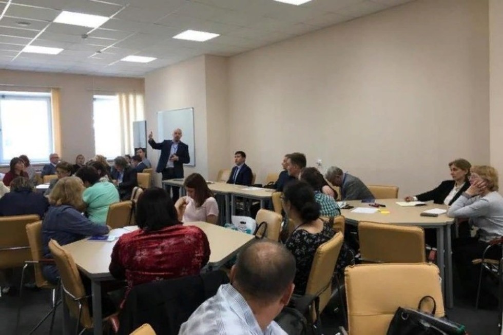 Совершенствуем систему работы с одарёнными и талантливыми детьми и молодежью Совершенствуем систему работы с одарёнными и талантливыми детьми и молодежью