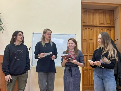 Интересные занятия по детской литературе Интересные занятия по детской литературе