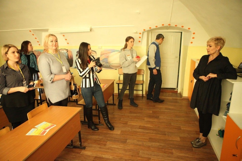 В Елабужском институте КФУ прошёл пресс-тур с участием представителей СМИ и блогеров В Елабужском институте КФУ прошёл пресс-тур с участием представителей СМИ и блогеров