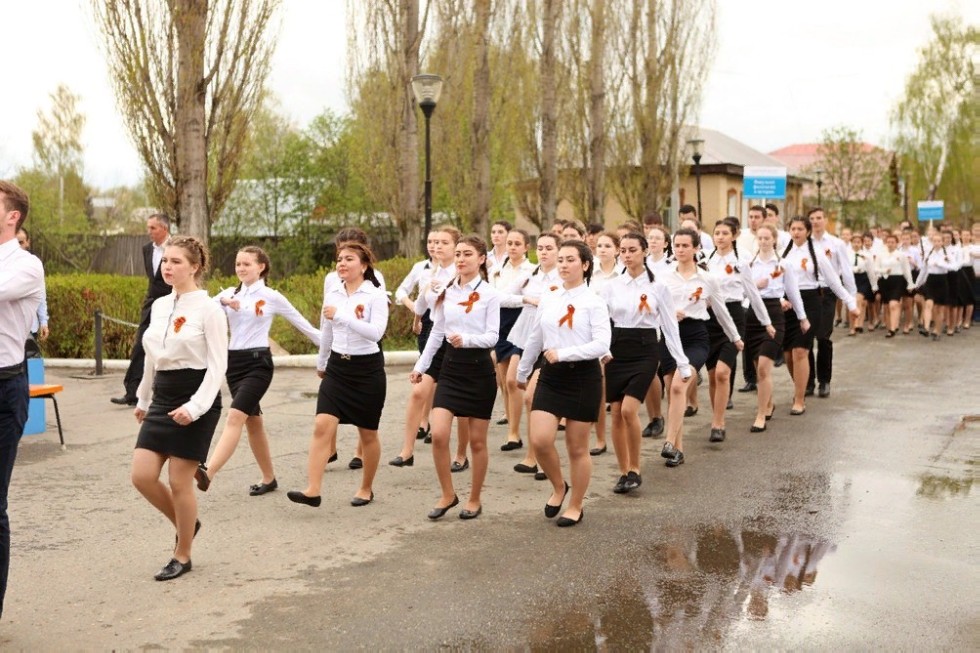 'Поклонимся великим тем годам': День Победы встретили в Елабужском институте КФУ 'Поклонимся великим тем годам': День Победы встретили в Елабужском институте КФУ