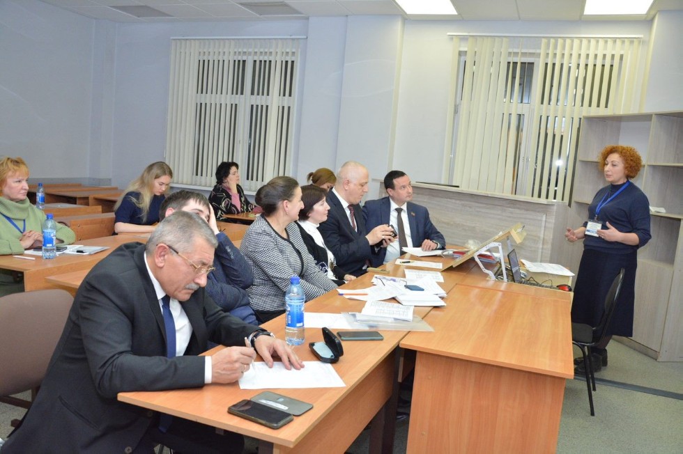 В Казани говорили о противодействии взяточничеству и мерах усовершенствования антикоррупционного законодательства В Казани говорили о противодействии взяточничеству и мерах усовершенствования антикоррупционного законодательства