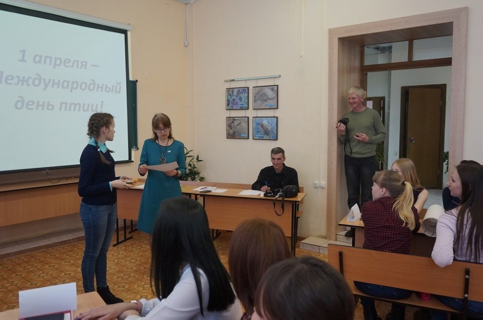 ���� ����