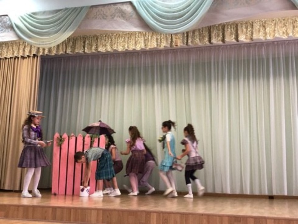 Ведущие актеры Казанского ТЮЗа на закрытии XVII Всероссийской научно-практической конференции 'Литературоведение и эстетика в XXI веке ('Татьянин день')' Ведущие актеры Казанского ТЮЗа на закрытии XVII Всероссийской научно-практической конференции 'Литературоведение и эстетика в XXI веке ('Татьянин день')'