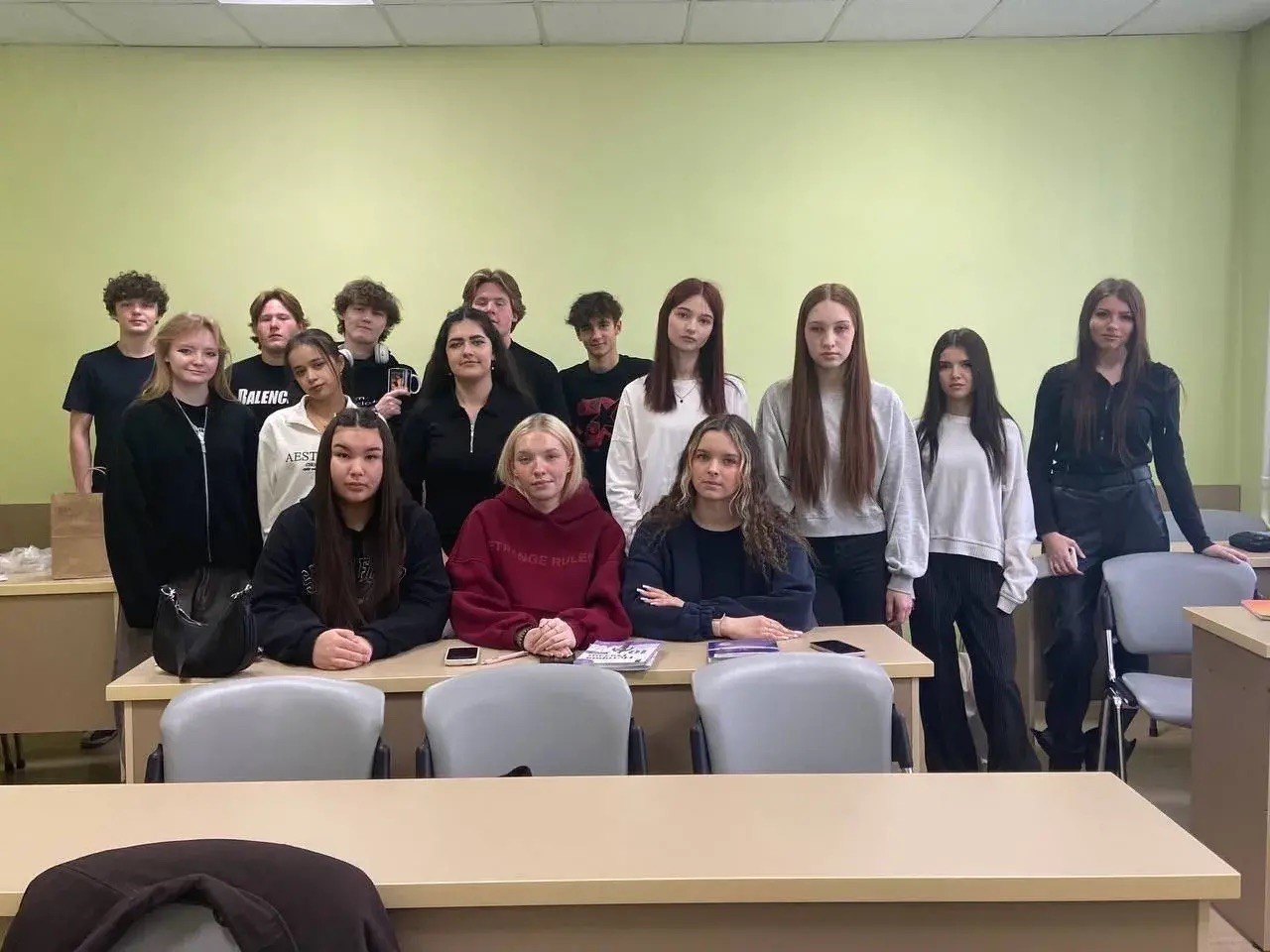 Студенты СПО ИУЭиФ отметили День защитника Отечества: история, традиции и преемственность Студенты СПО ИУЭиФ отметили День защитника Отечества: история, традиции и преемственность