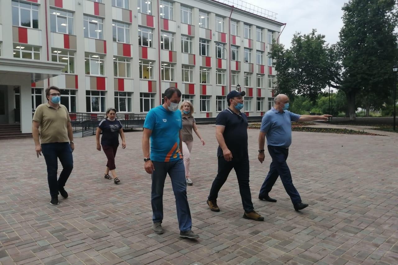Final inspection of University School renovations conducted by Rector Ilshat Gafurov