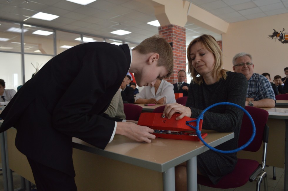 ����� ��������� ���� ������������� 