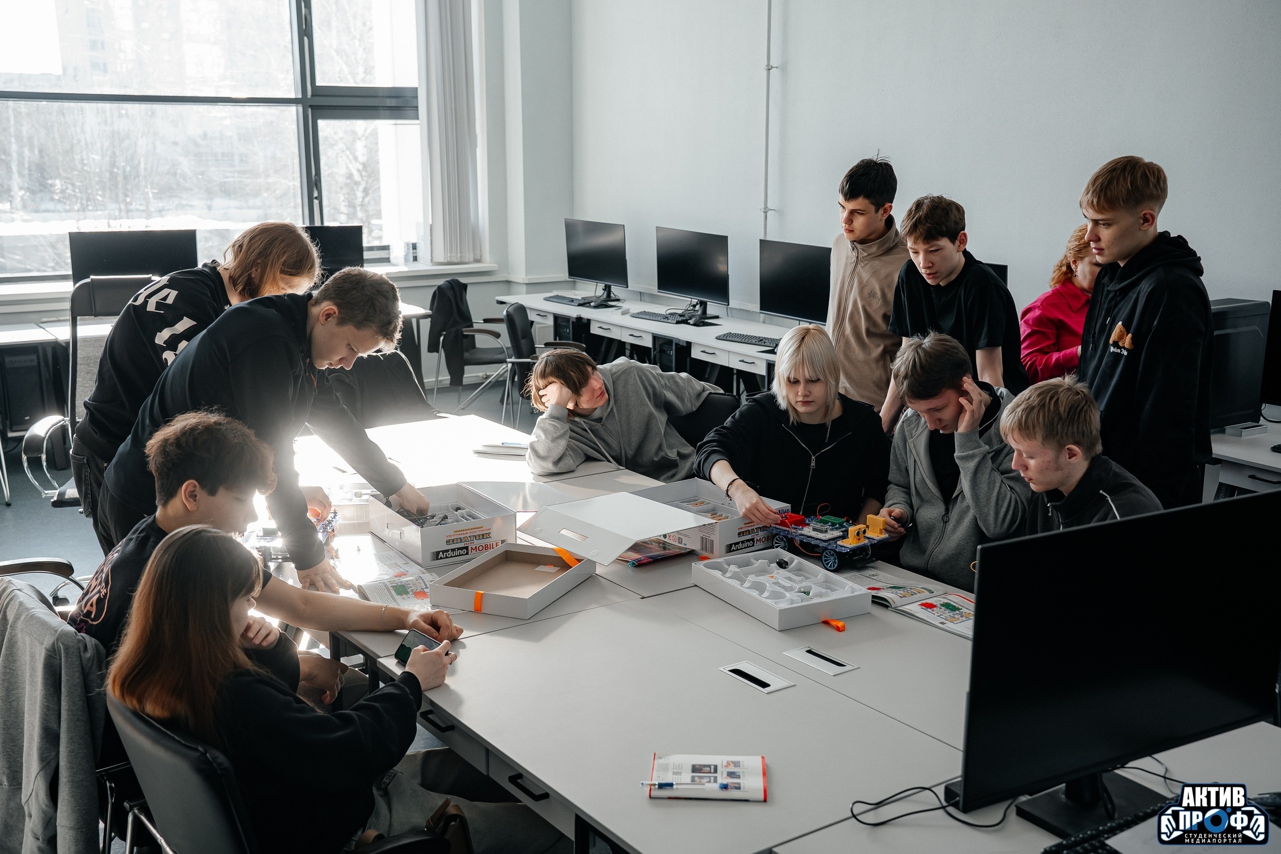 'Школа будущего автомобильного инженера FUTURAUTO' 'Школа будущего автомобильного инженера FUTURAUTO'