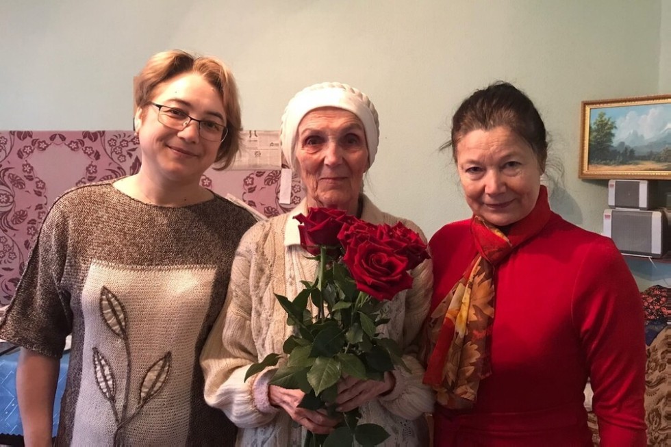 С праздником, Нина Ивановна! С праздником, Нина Ивановна!