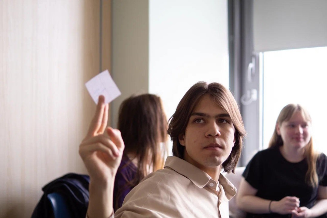 ����� ����� ����������� ����������� � �����������, ����������� ������ � ������� ������������� ����� � 1995 ����?