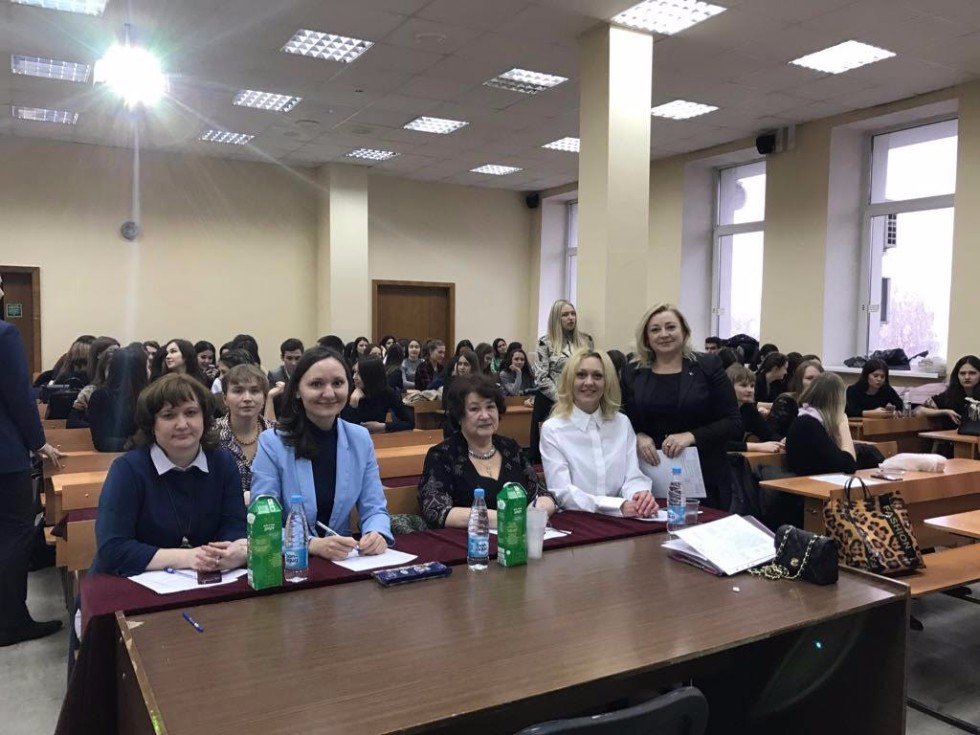 16 ноября 2017 года в Институте управления, экономики и финансов была проведена Деловая игра 'Моя профессия ? Бухгалтер!' среди 5 групп бакалавров 3 курса в рамках изучения дисциплины 'Бухгалтерское дело' 16 ноября 2017 года в Институте управления, экономики и финансов была проведена Деловая игра 'Моя профессия ? Бухгалтер!' среди 5 групп бакалавров 3 курса в рамках изучения дисциплины 'Бухгалтерское дело'