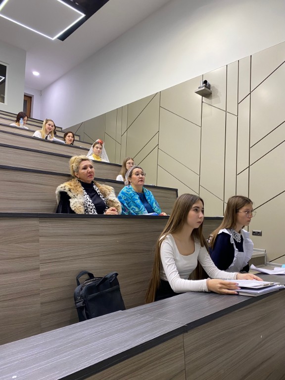 Лев Толстой исемендәге фәнни конференция-конкурсның йомгаклау турында 'Татар әдәбиятының мөһим мәсьәләләре' дип исемләнгән юнәлештә 51 укучы эзләнү эше тәкъдим итте Лев Толстой исемендәге фәнни конференция-конкурсның йомгаклау турында 'Татар әдәбиятының мөһим мәсьәләләре' дип исемләнгән юнәлештә 51 укучы эзләнү эше тәкъдим итте