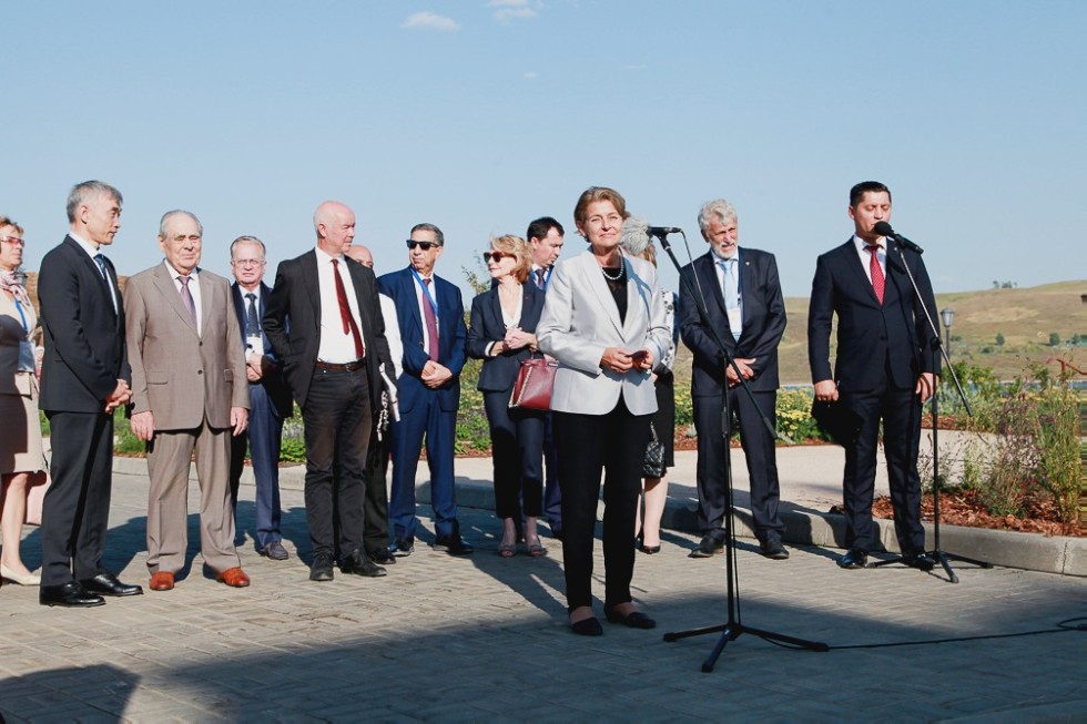 ����� ������