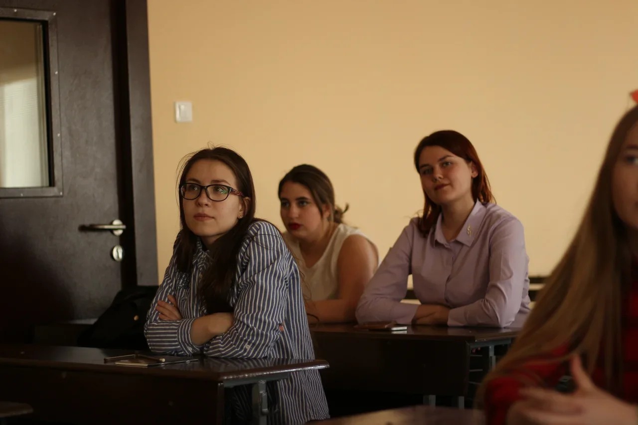 ��� � ������� ��������������. � - ������� ������