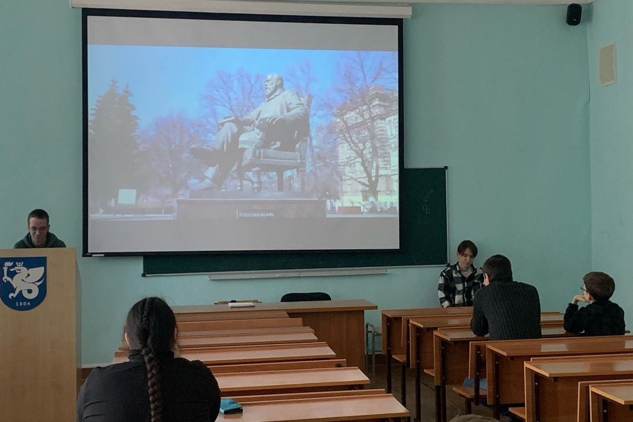 ��������� �������������� ���� ��������� '����' � ���������� ��������� ���