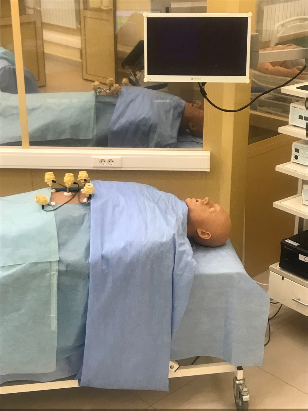 ����������