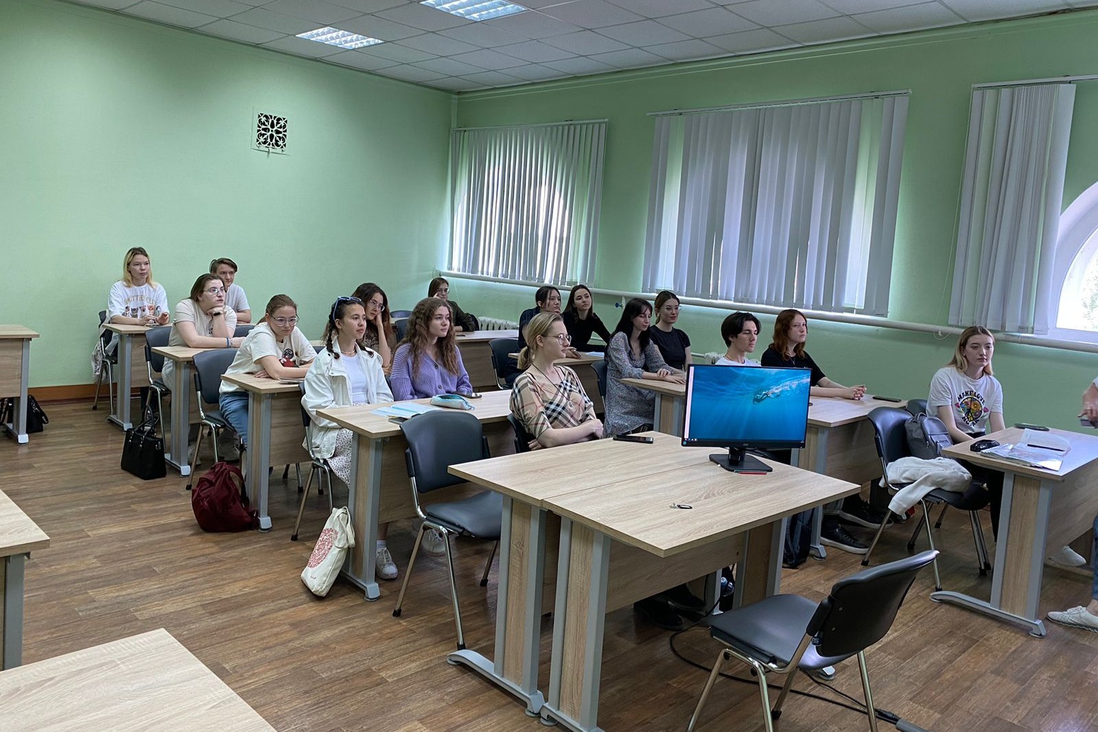 'Что нужно знать о ВИЧ' 'Что нужно знать о ВИЧ'