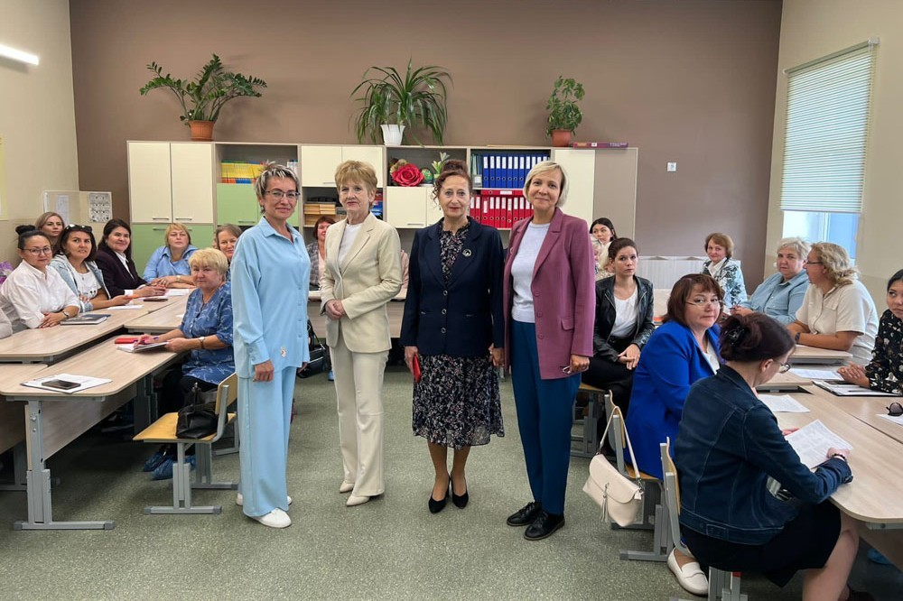 Актуальные вопросы начального общего образования обсуждались на методических августовских встречах в Нижнекамске Актуальные вопросы начального общего образования обсуждались на методических августовских встречах в Нижнекамске