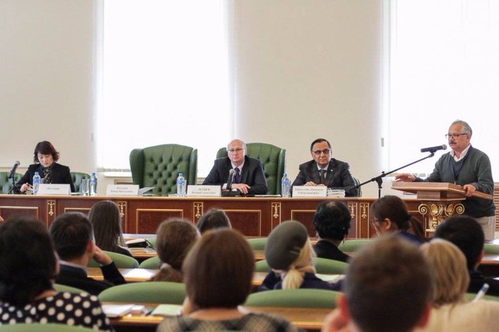 Chinese-Russian Relations in Focus at Kazan University Chinese-Russian Relations in Focus at Kazan University
