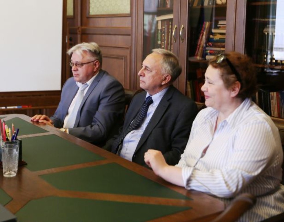 ��������� ����������� � �������� ��� � ������ ��� ��������� ���������� � ��������������